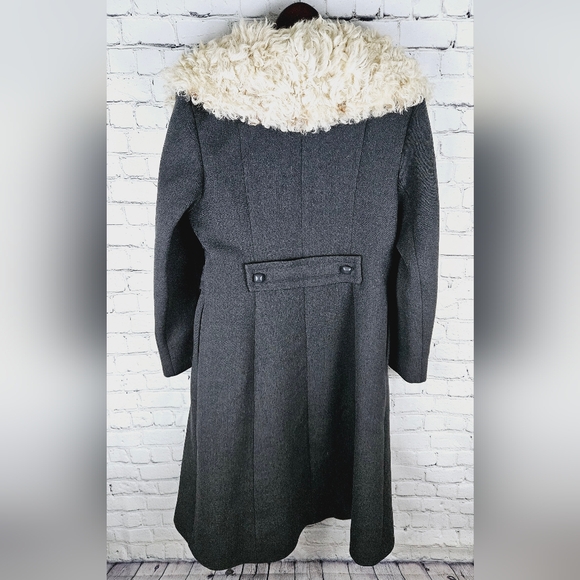 VINTAGE | union made fur collar long trench lined coat - Picture 5 of 11